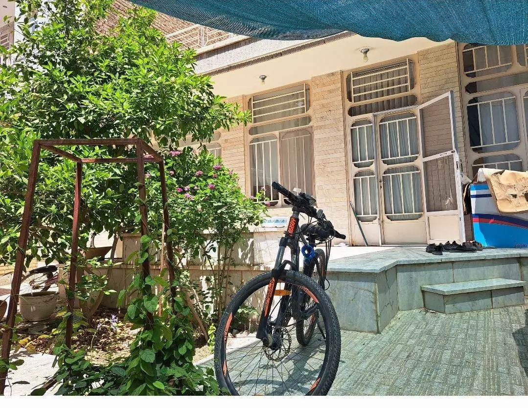 خانه خیابان کاشانی اول بلوار امام صادق