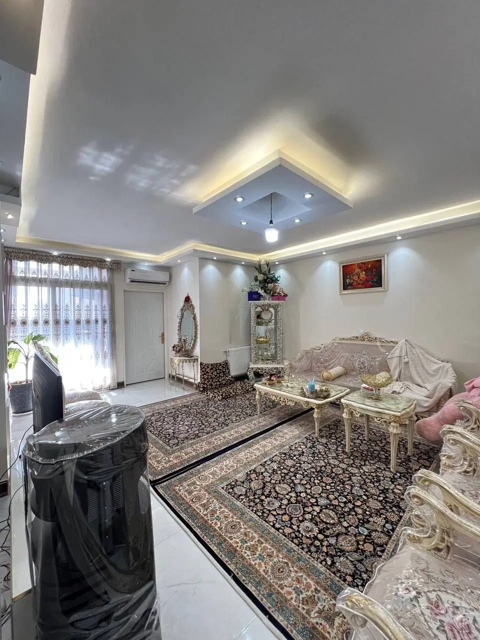 ۶۰متر دو خواب _ پارکینگ سندی _ سند تکبرگ