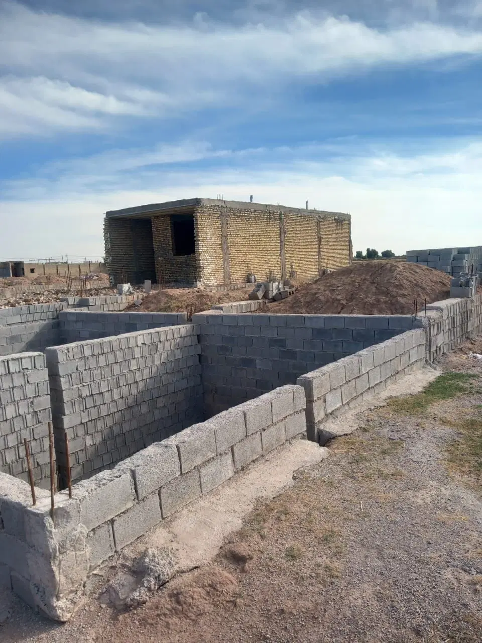زمین انجیرک۱۵۰متر شناژبندی ومثنی