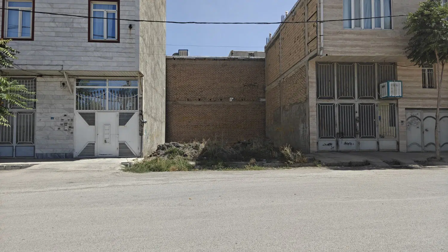 ۸۰ متر زمین تجاری بر خیابان کشاورزی