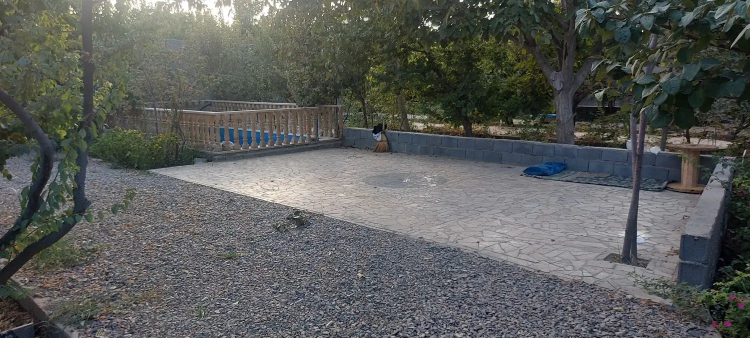 باغ زیبا نقلی ونزدیک