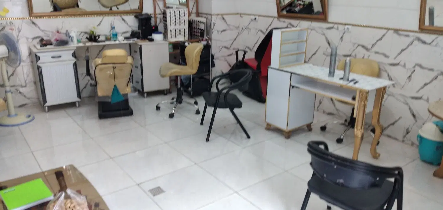 خطیب، مغازه ۳۷ متر لوکس