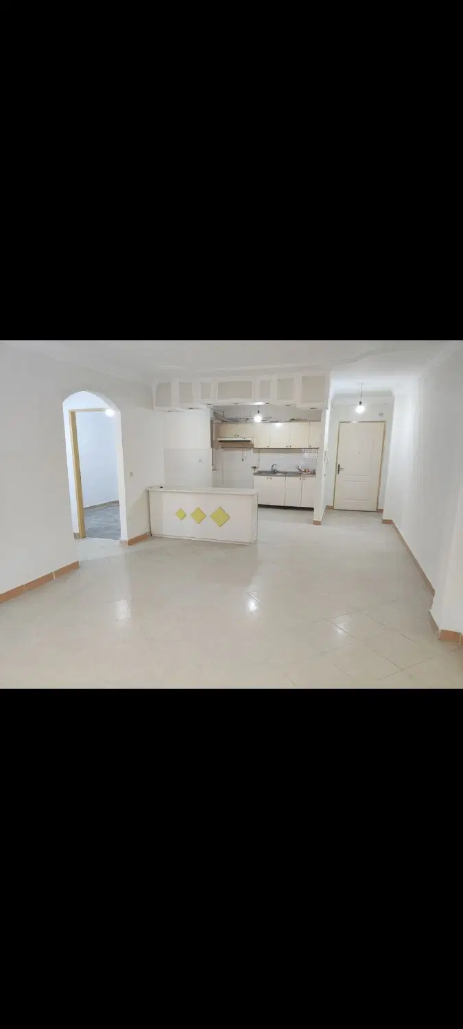 اجاره مسکونی ۲ خواب  بسیار تمیز موقعیت مکانی عالی