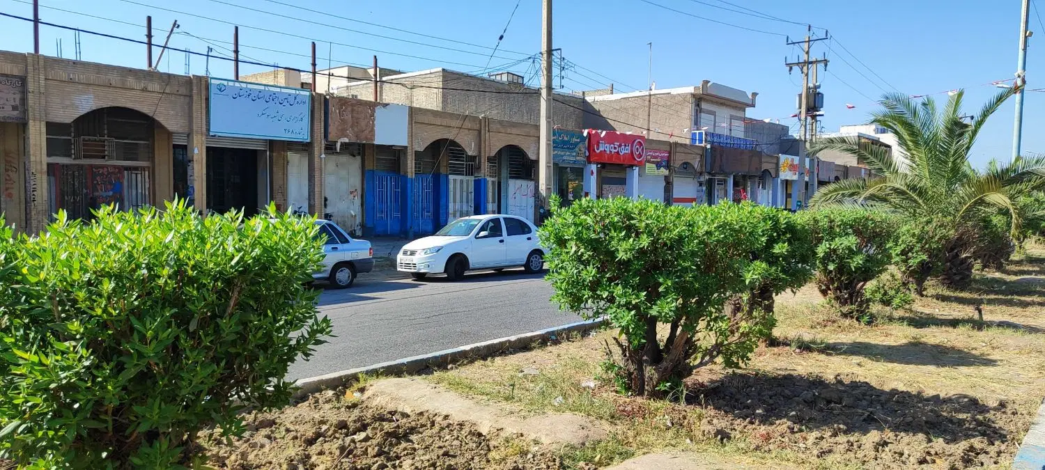 مغازه تجاری سر خیابان اصلی روبروی  تامین اجتماعی