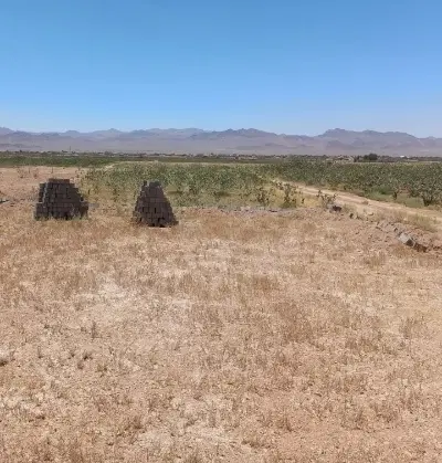 زمین فروشی