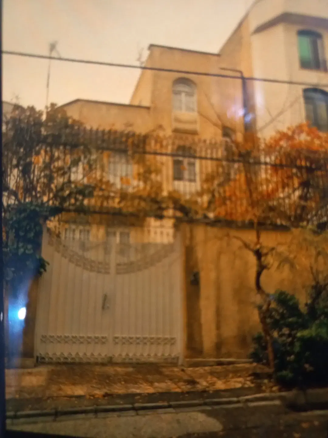 فروش کلنگی قابل سکونت