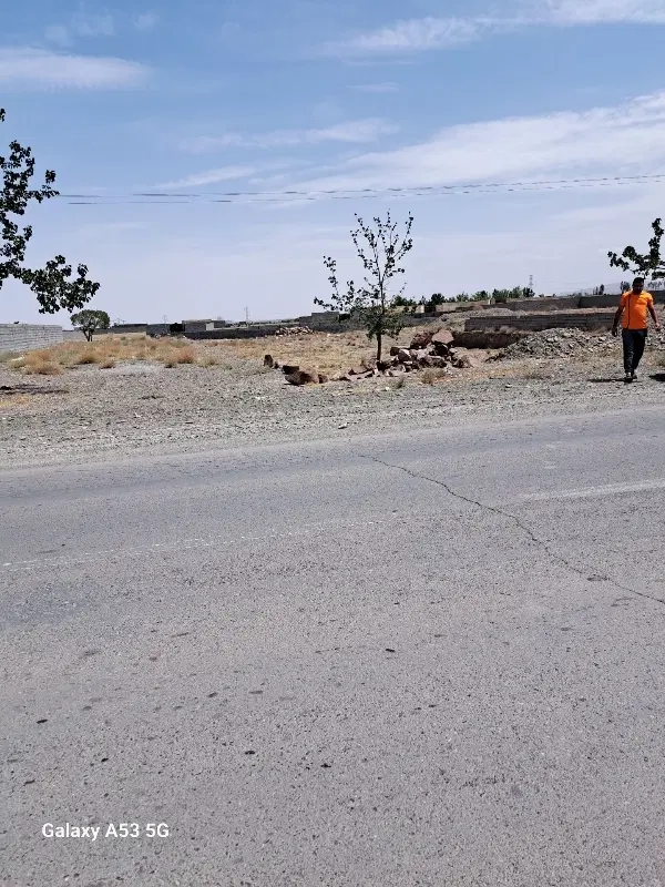 حاشیه جاده کاهو