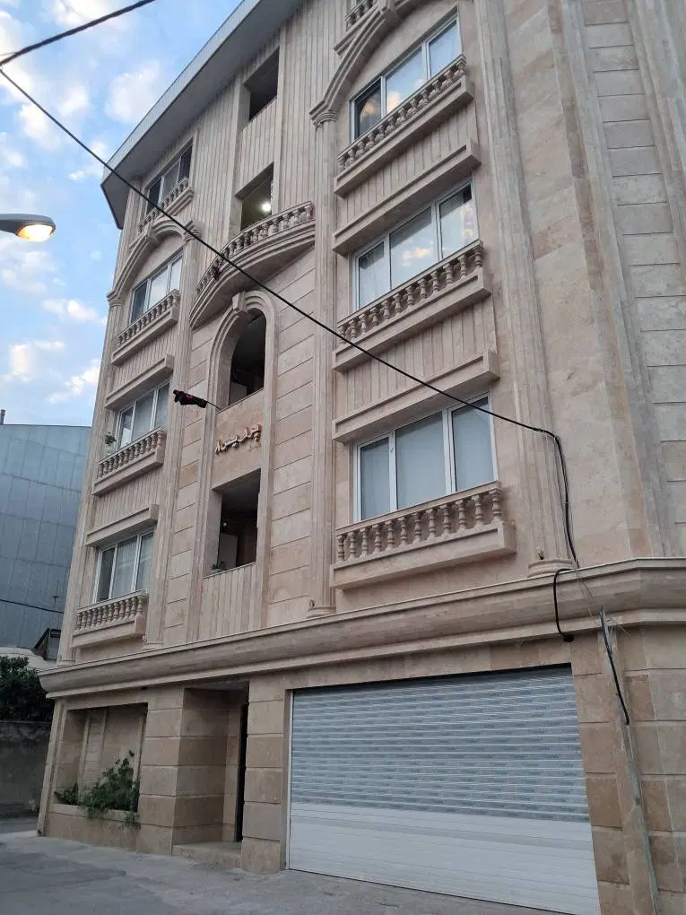 آپارتمان سه بر نوساز فول امکانات