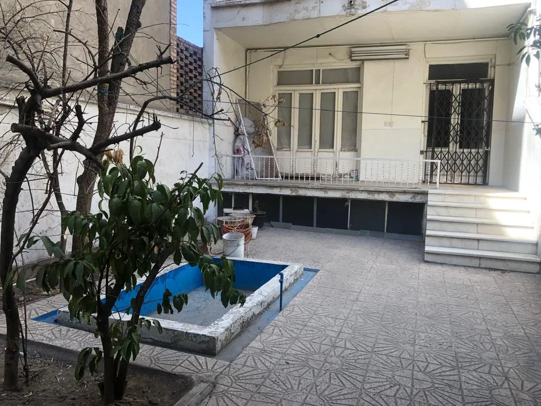 اسکندری،آزادی