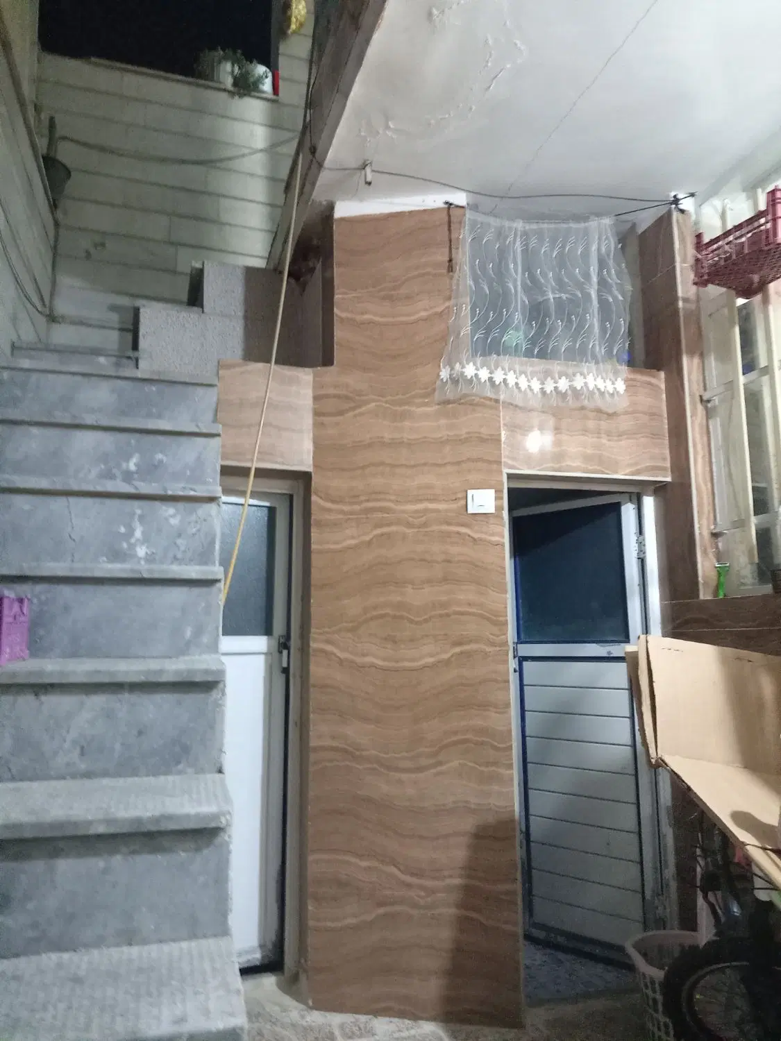 خانه دو طبقه دربست