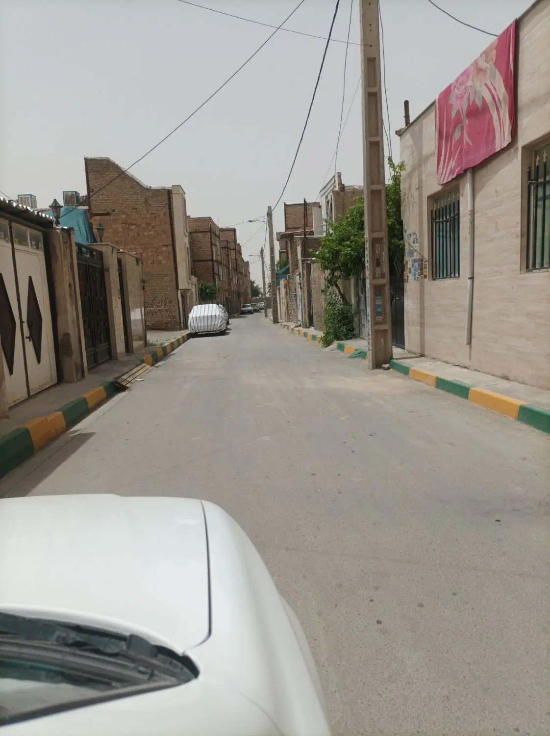 زمین مسکونی ۱۴۲ متر دارای سند تک برگ
