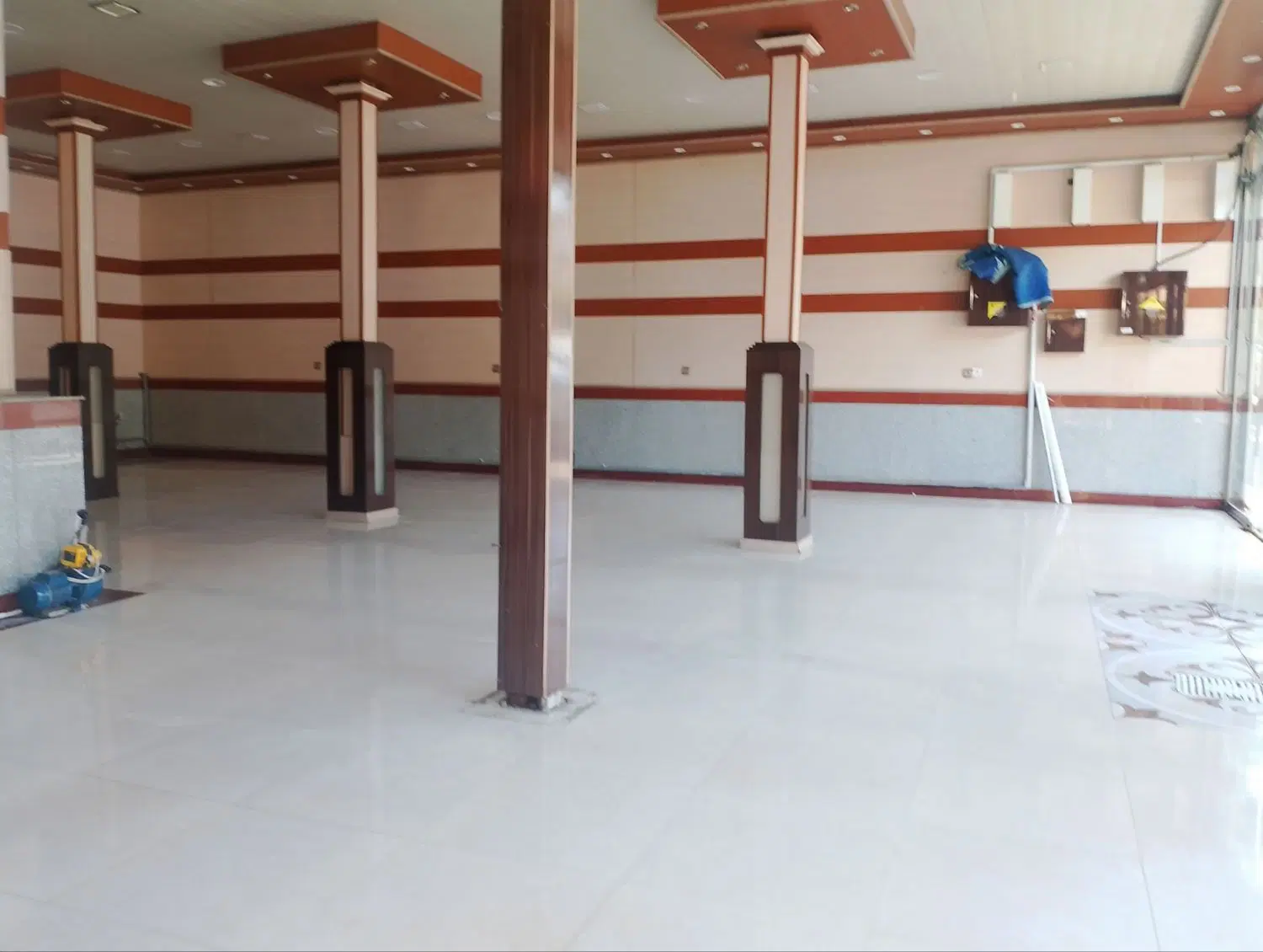 اجاره مغازه دربهترین جای مرند