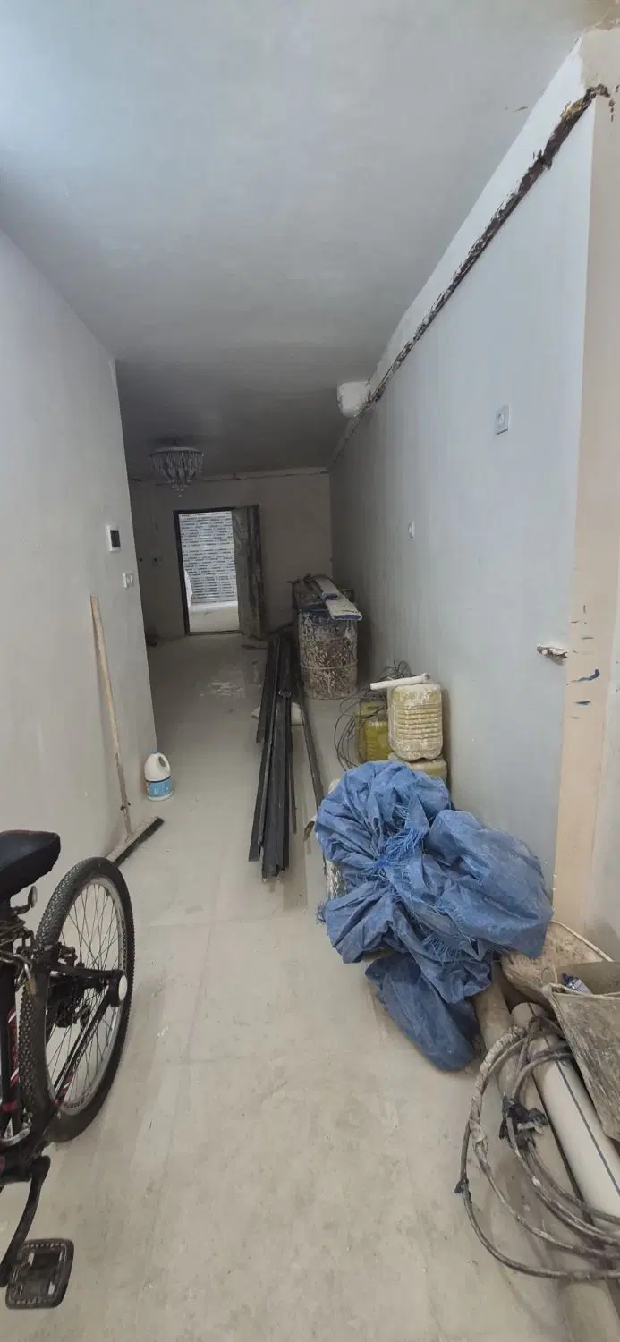 ۸۰متر همکف با پارکینگ اختصاصی