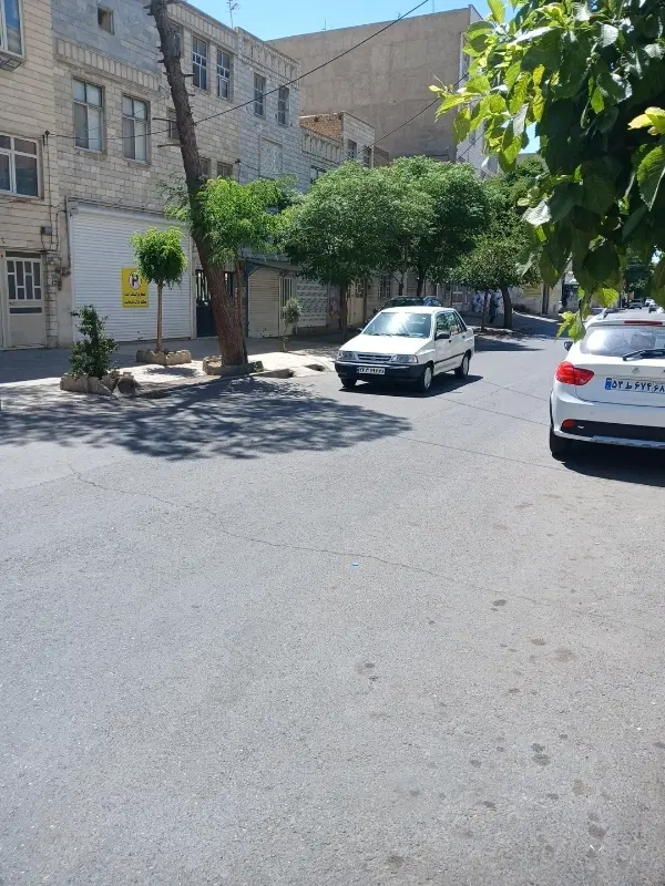 فروش ویلایی دوطبقه جنوبی ۲۲۵ متری