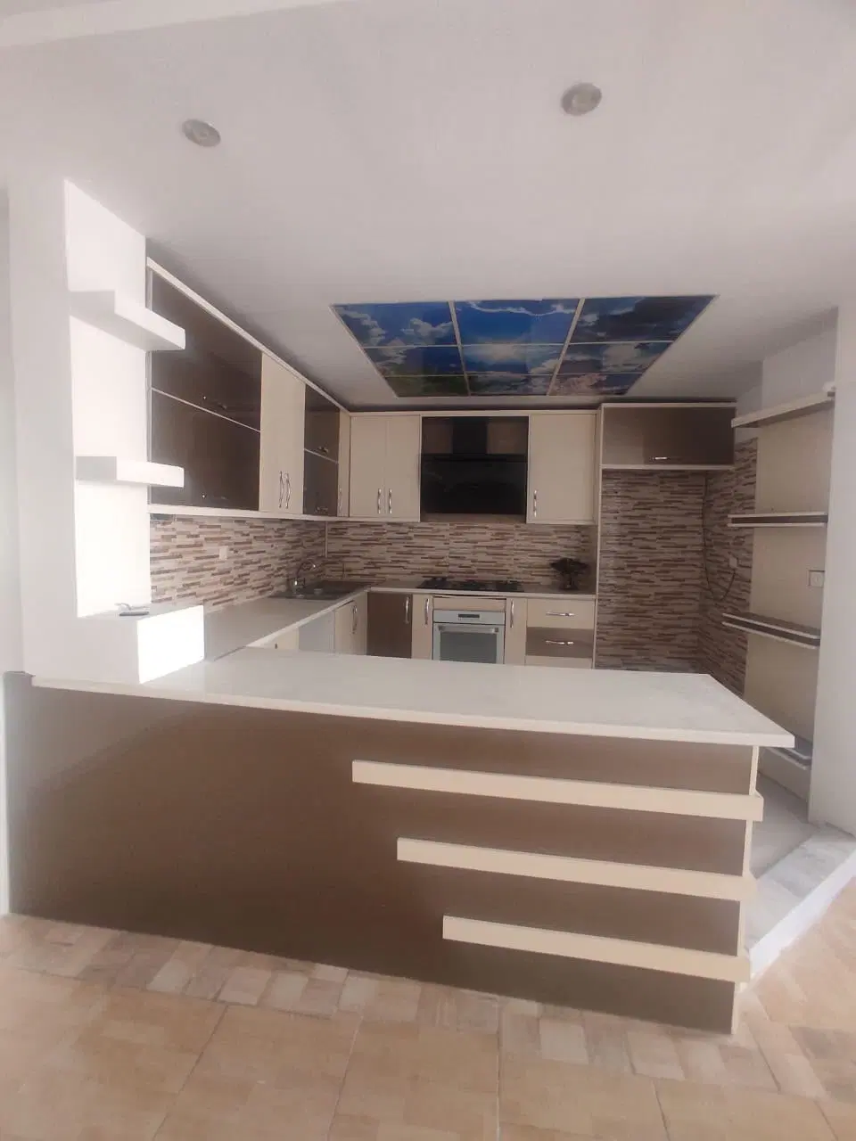 اپارتمان ۱۰۰ متری پارکینگ پلاک متراژ مفید قولنامه