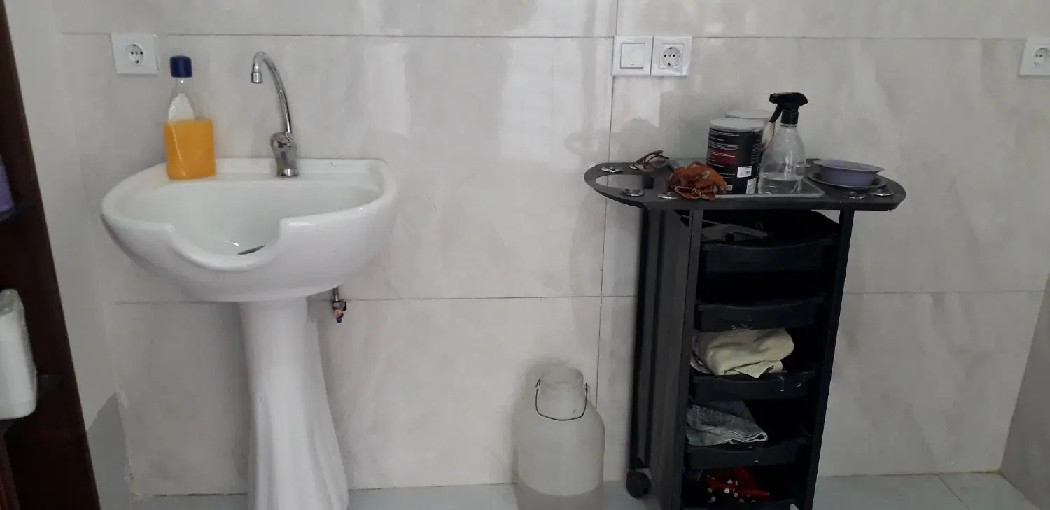 اجاره مغازه آرایشگری