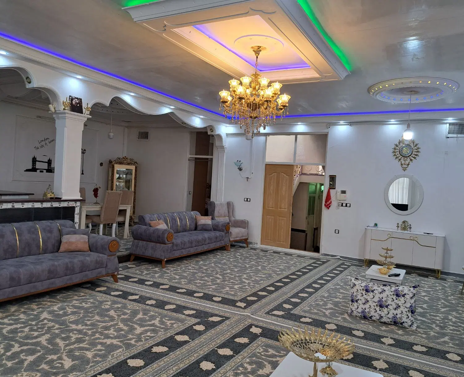 فروش ساختمان مسکونی تجاری.
