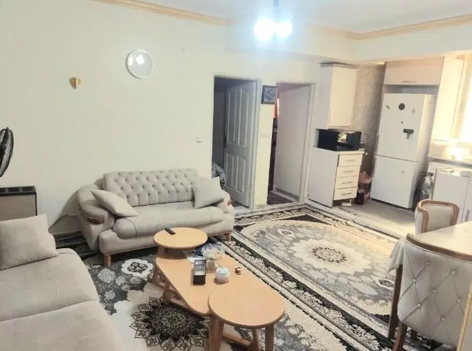 58متر_2خواب_انباری،بالکن،طبقه‌دوم