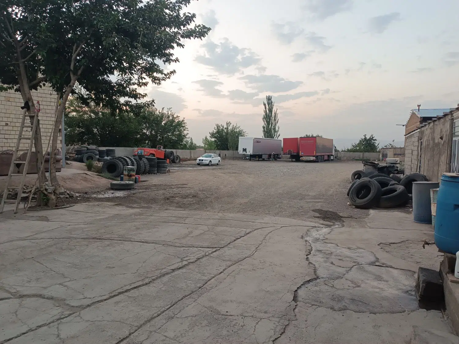 کاراژ تجاری