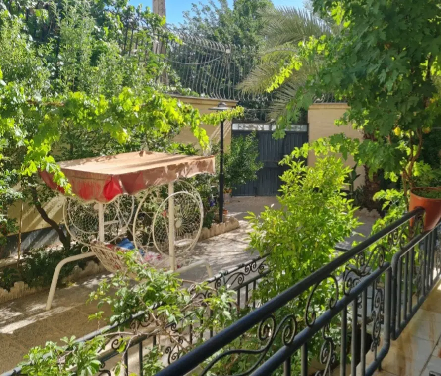 زمین مسکونی ۳ بر آزاد ۲۹۱ متر