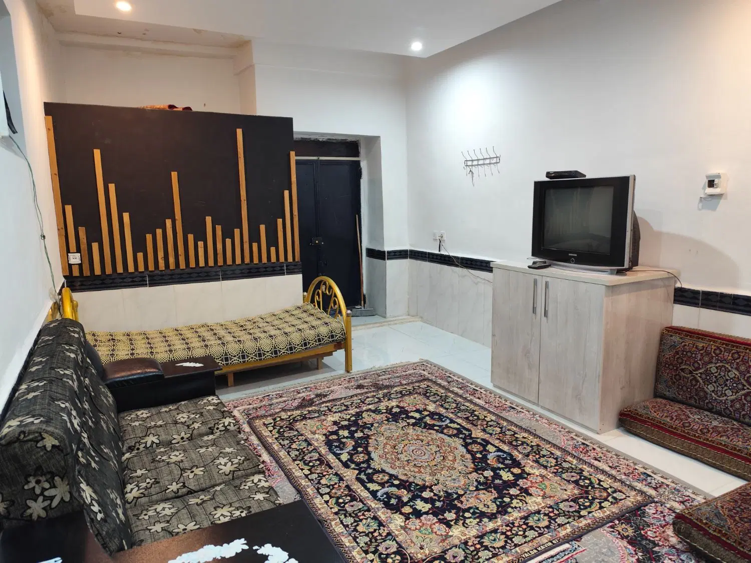 سوئیت نقلی دربست کامل داخل بازار