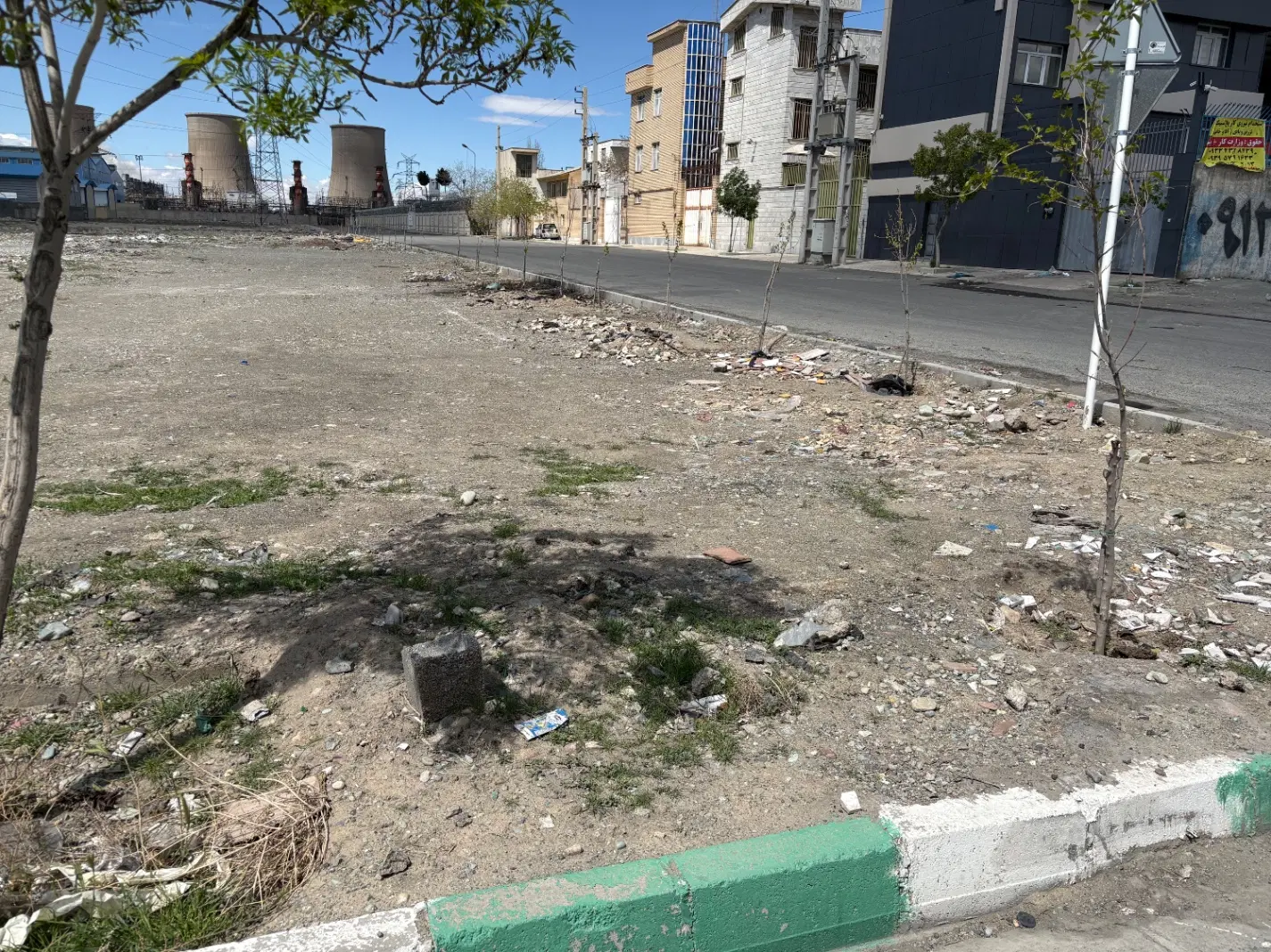 زمین صنعتی دو نبش