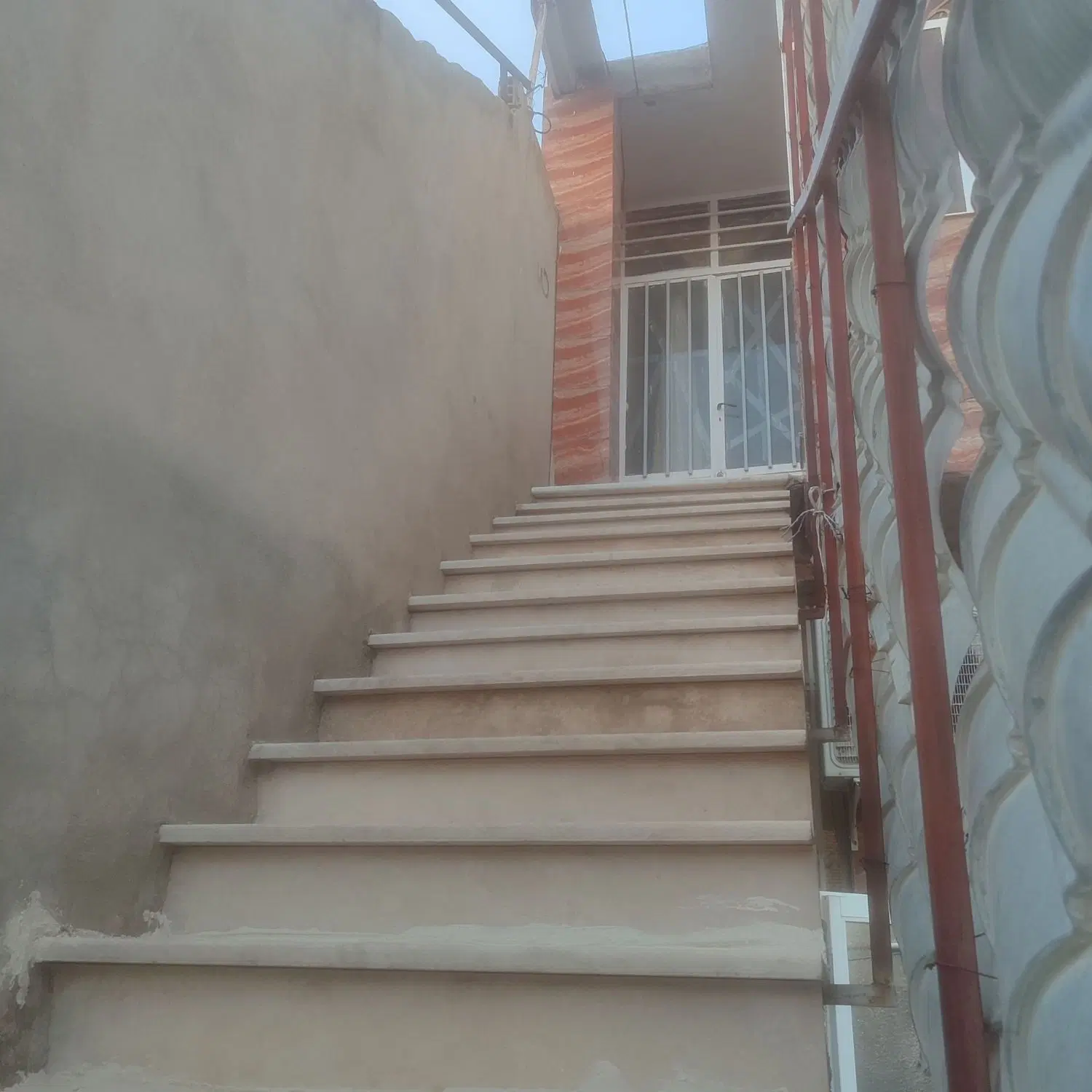 سوییت اجاره ای سه راه مسکن