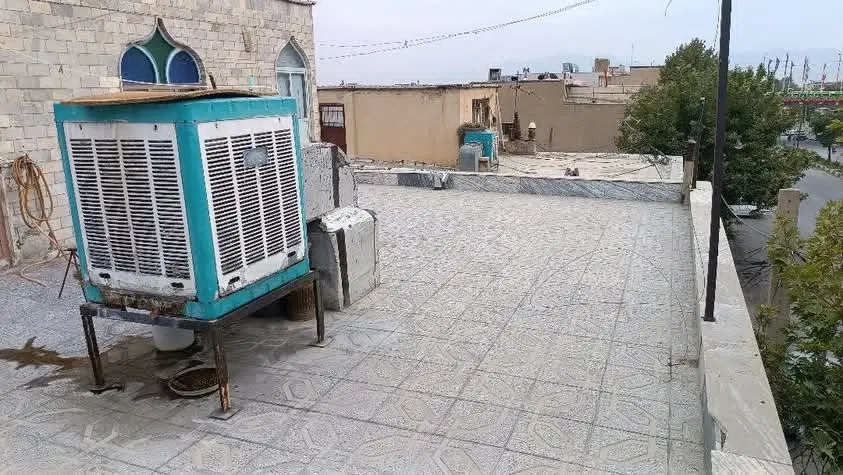 دومغازه تجاری ویک باب مسکونی رودکی