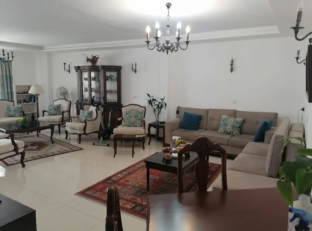 آپارتمان ۱۵۳ متری در تیر شرقی