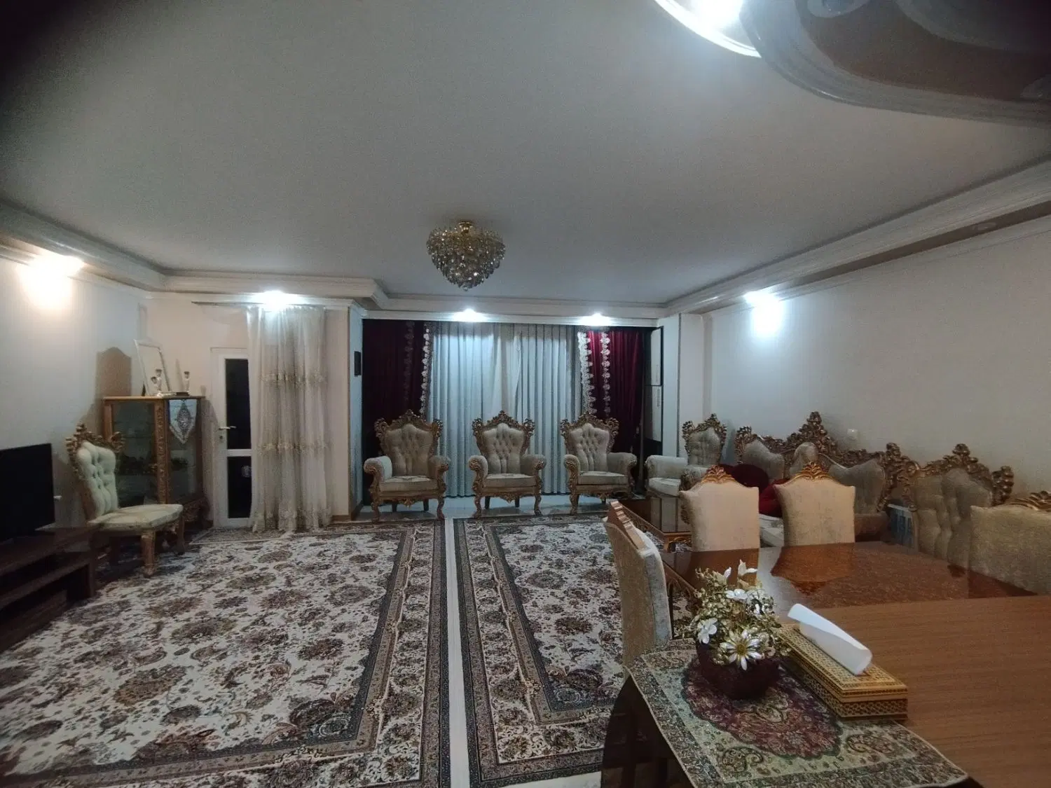 آپارتمان ۲ خوابه تمیز