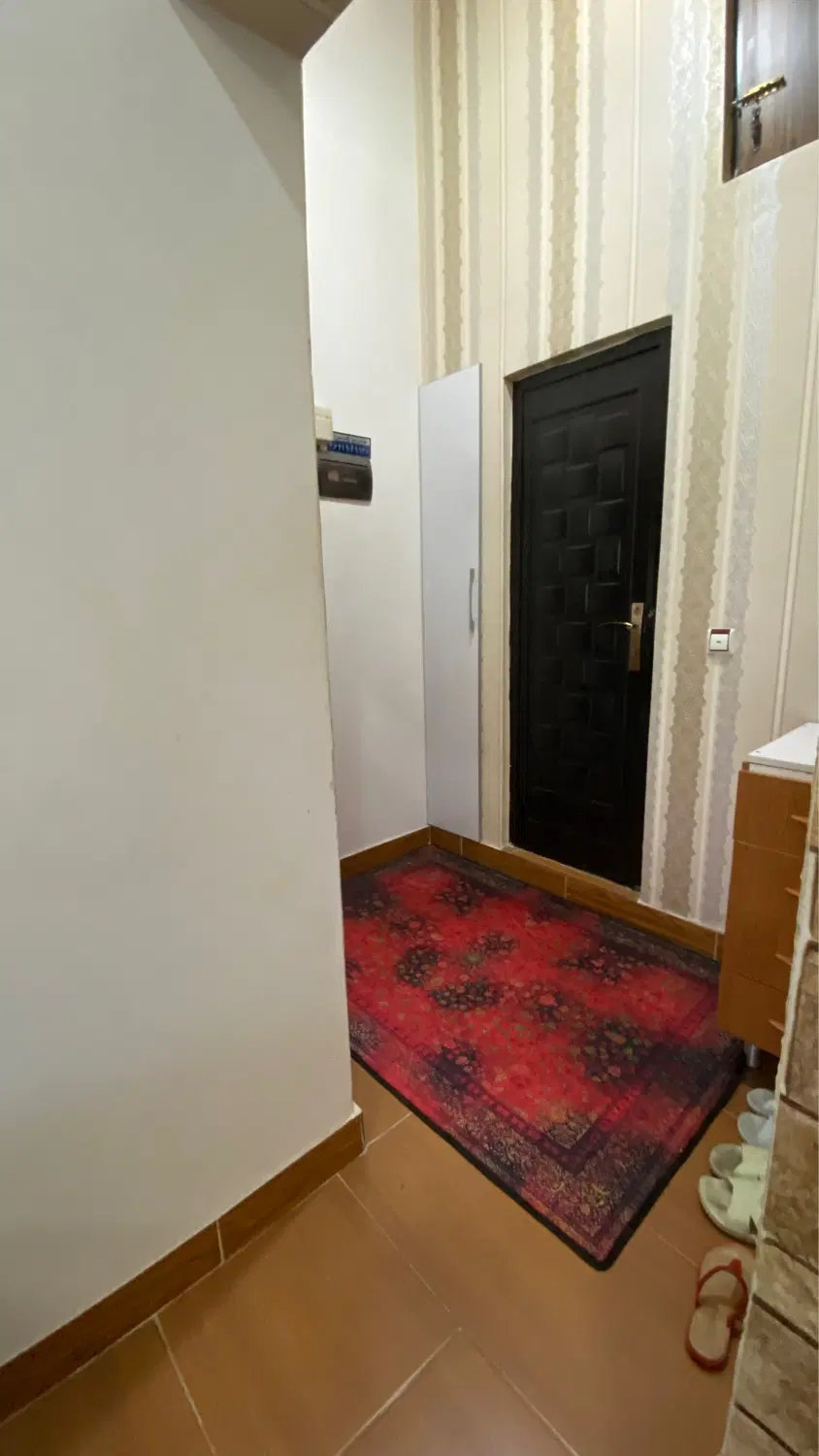 آپارتمان ۹۰ متری خیابان سعدی  (منطقه برند)
