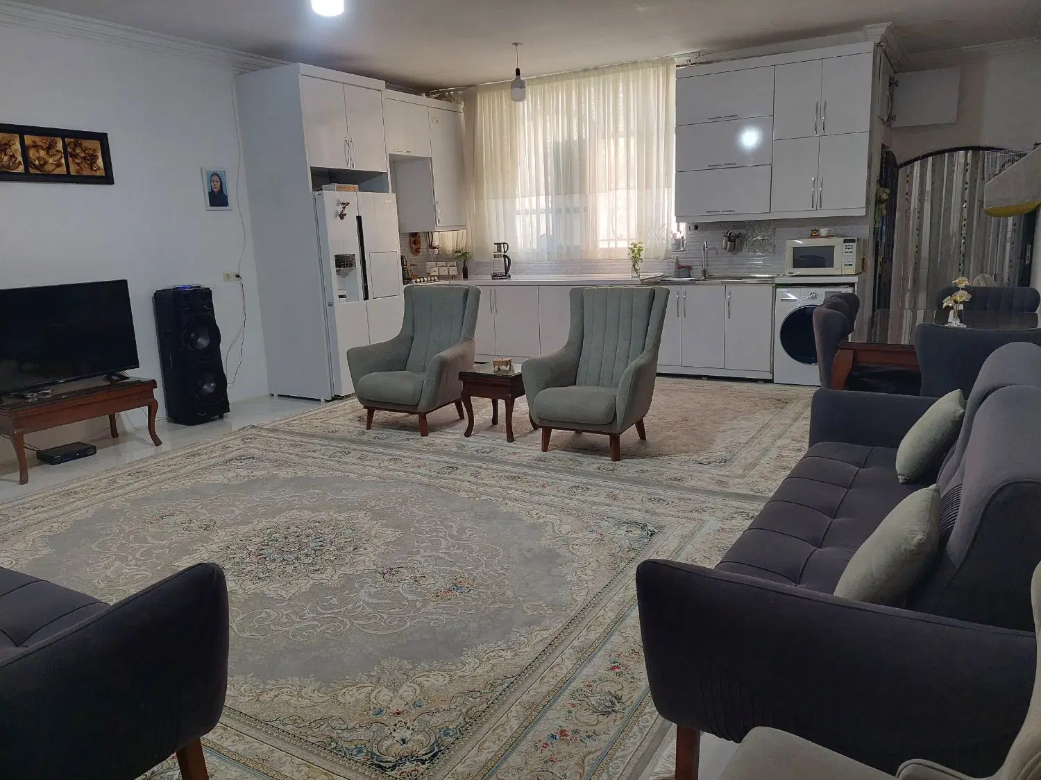 آپارتمان مستقل راه جدا با پشت بام اختصاصی