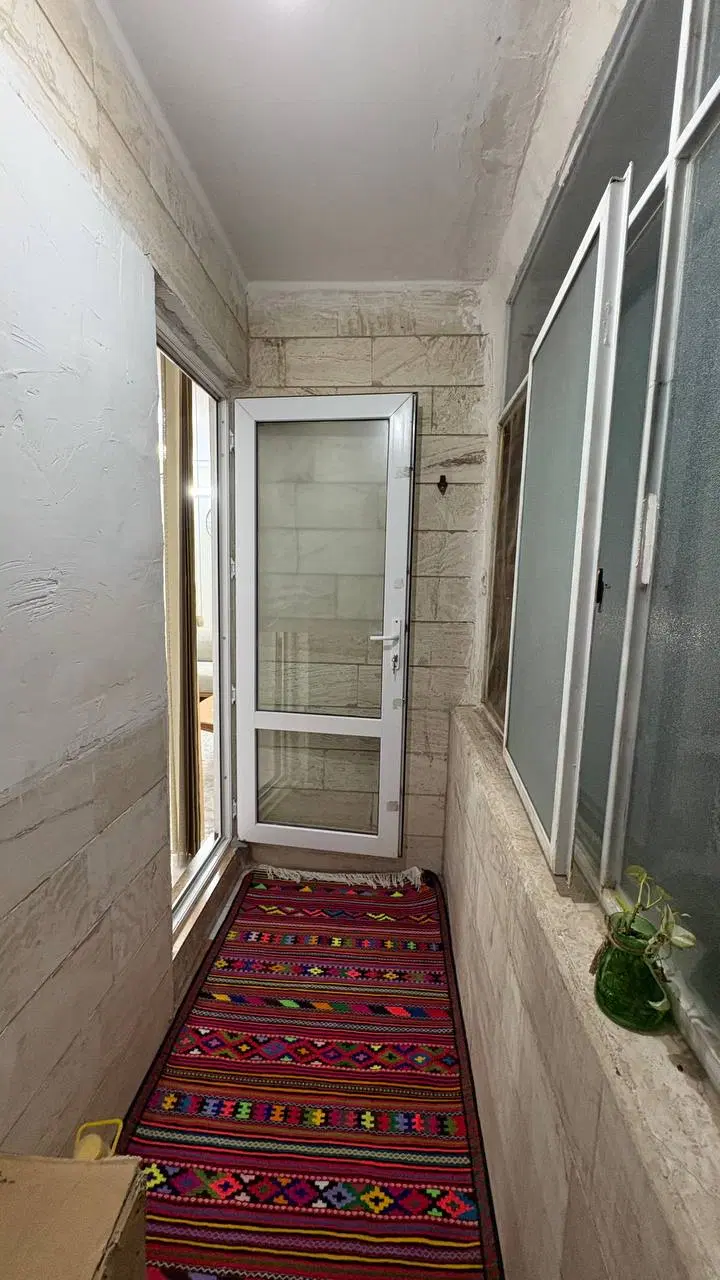 طبقه سوم آپارتمان ۶ واحدی