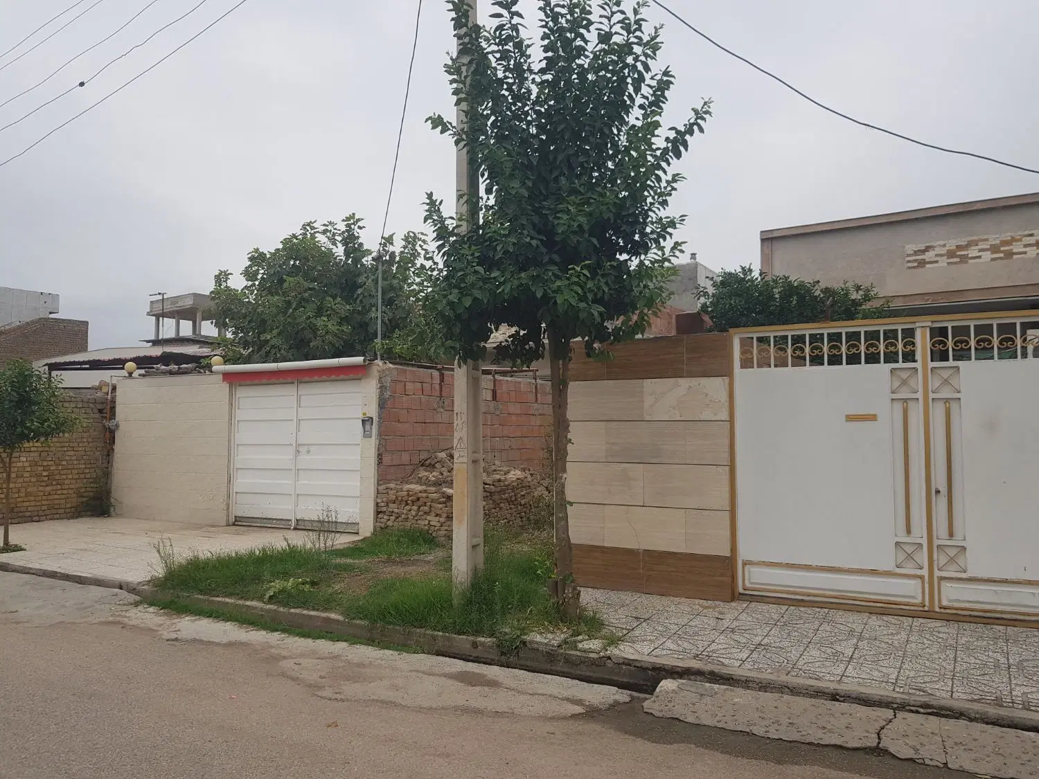 زمین مسکونی