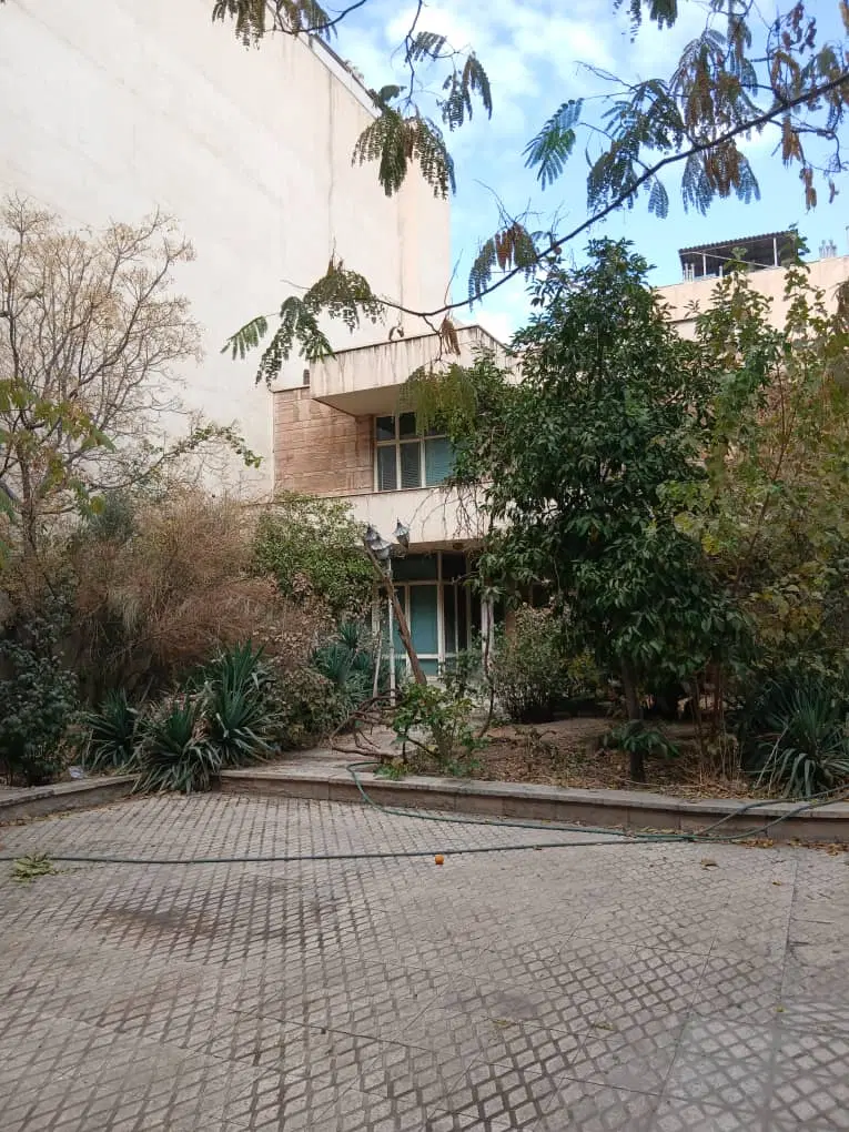 ملک کلنگی 1100 متری