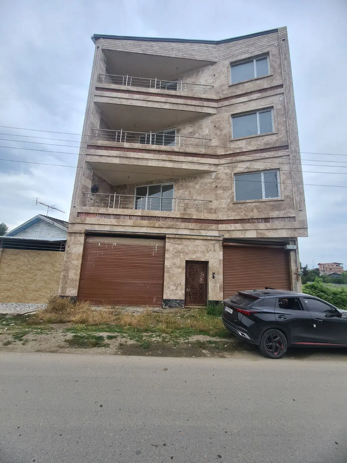 بابل گلیا زوارده ۸۰متر مغازه نوساز رهن کامل