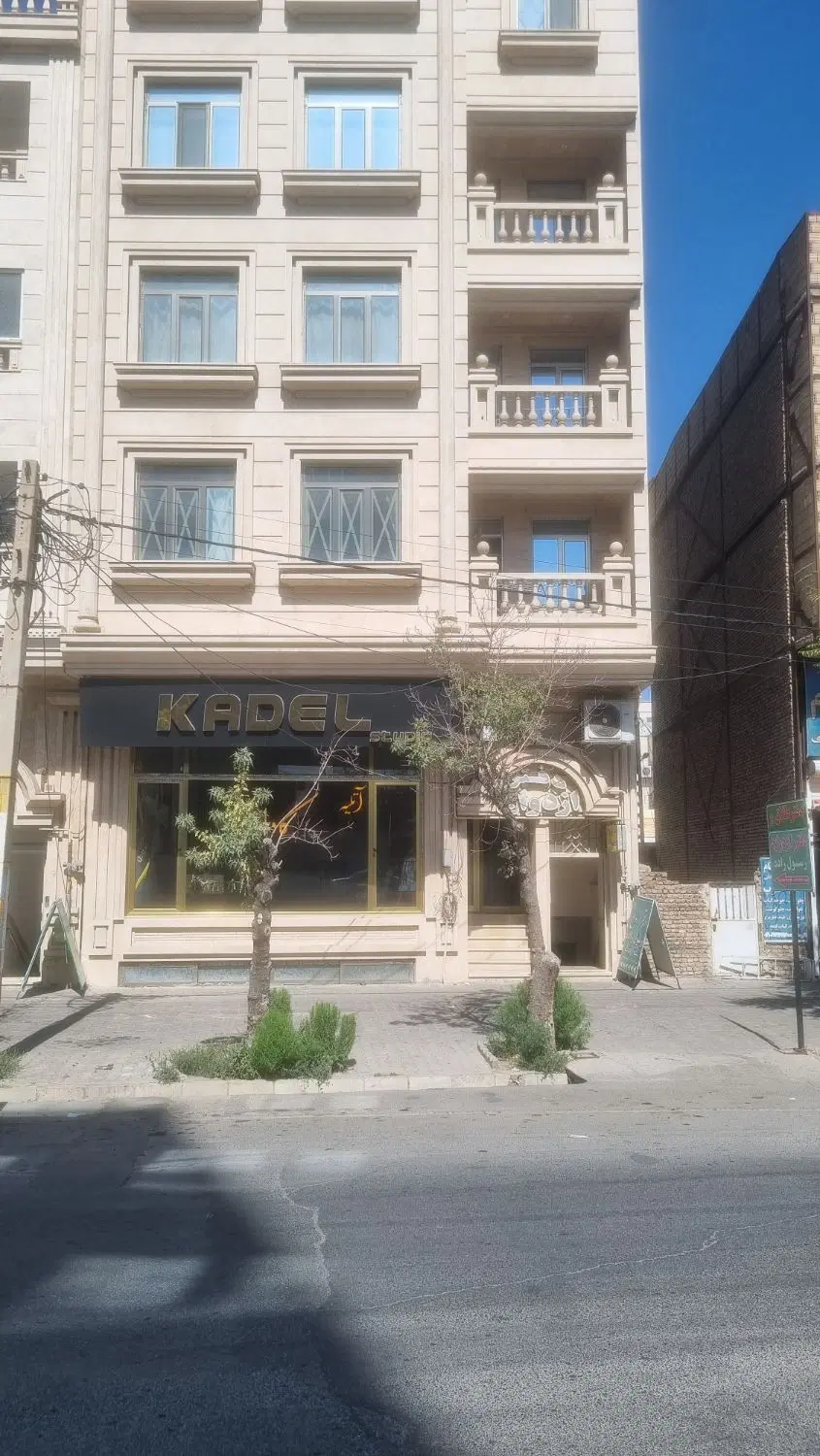 اجاره محل برای داروخانه وطبقات فوقانی برای پزشکان