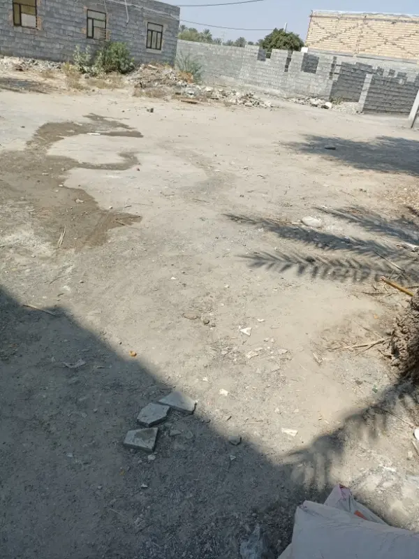 یک تکه زمین مسکونی
