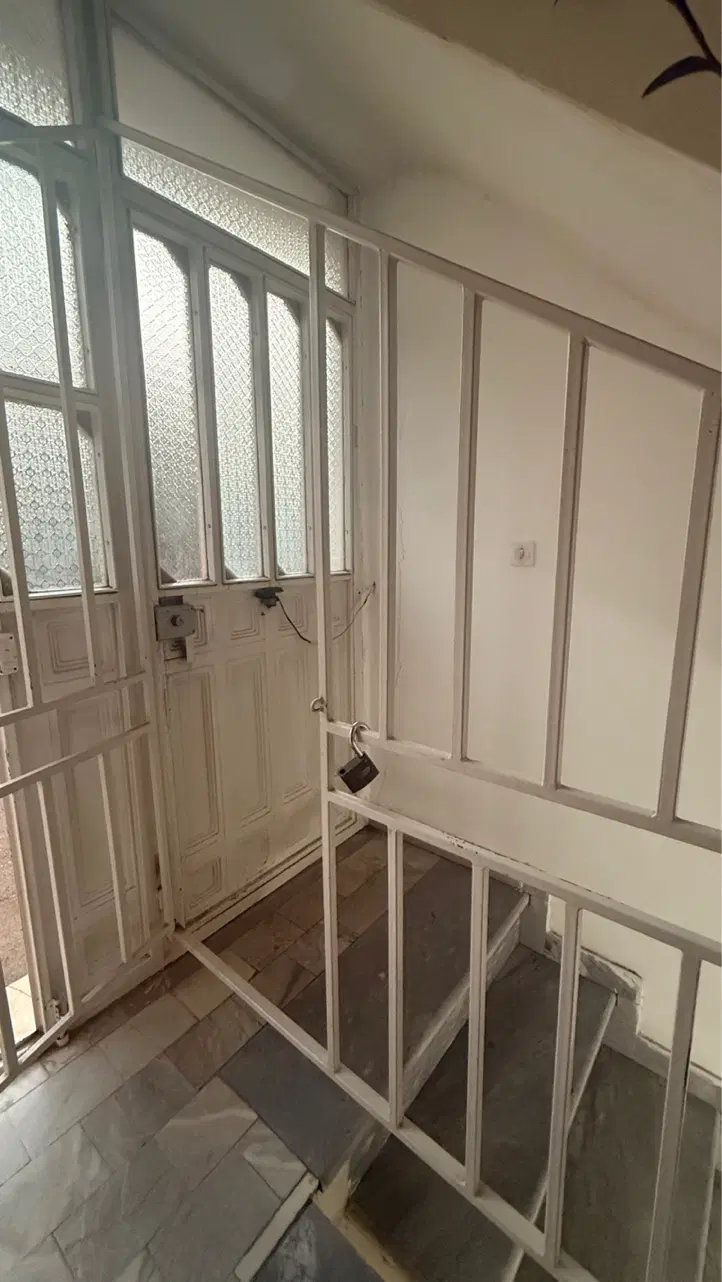 اجاره زیر زمین ۱۶۰ متره (گلشن)