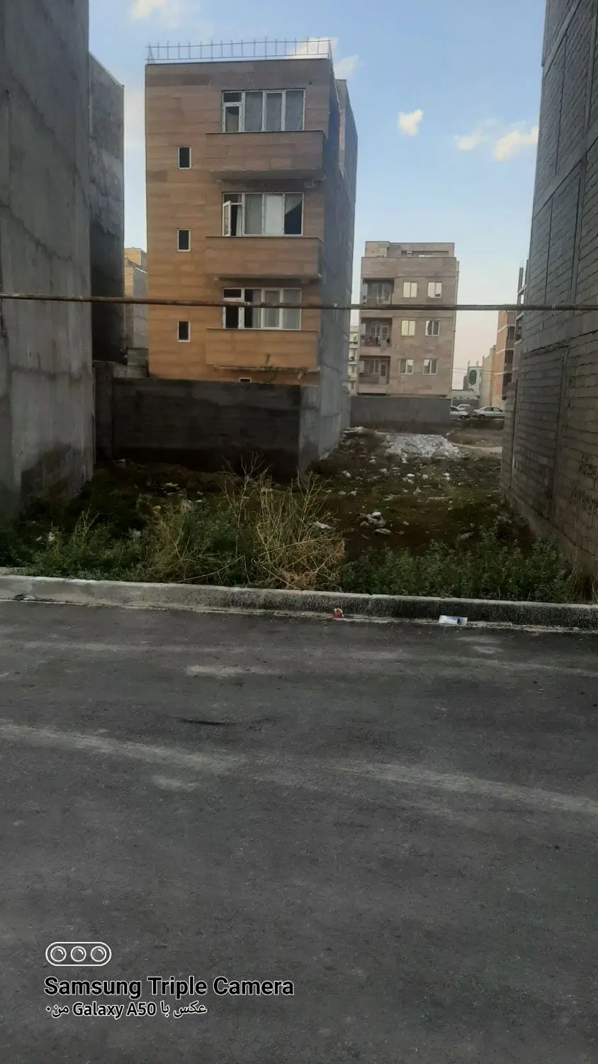 زمین مابین شهرک سینا وشهرک حقیقت