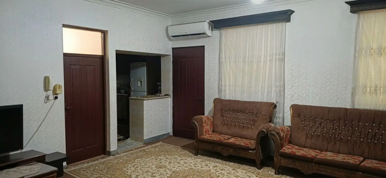 خانه ویلایی ۱۲۵متر زمین_۸۰ متر بنا_حیاط ماشین رو