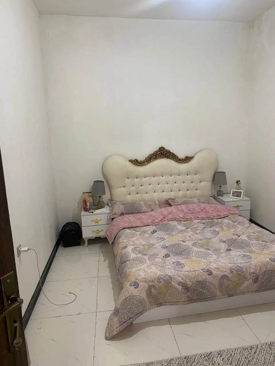 خانه ویلایی ملک آباد دوخواب ۹۰متری ماشین رو