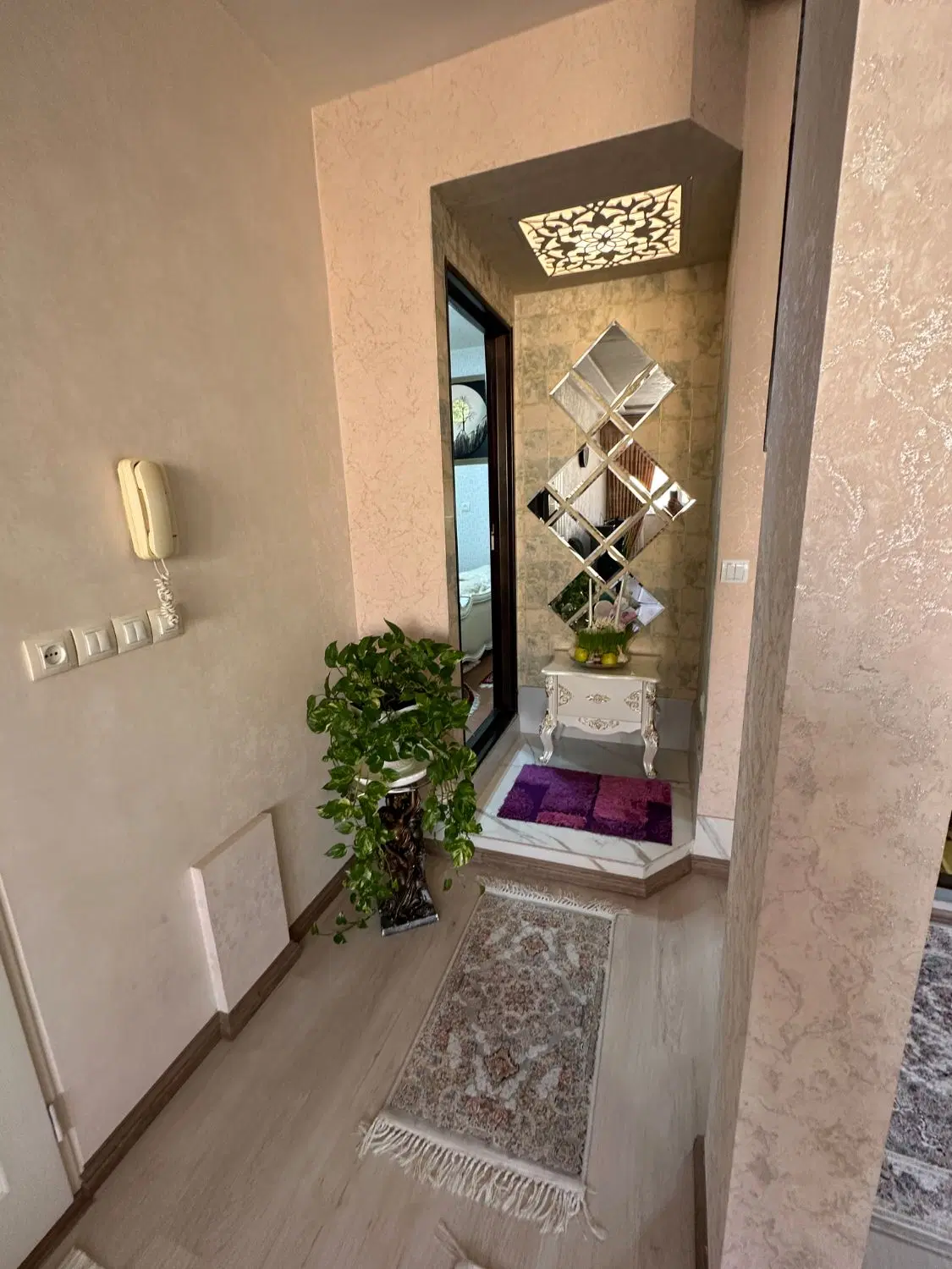 خانه سه طبقه آخر عباسی