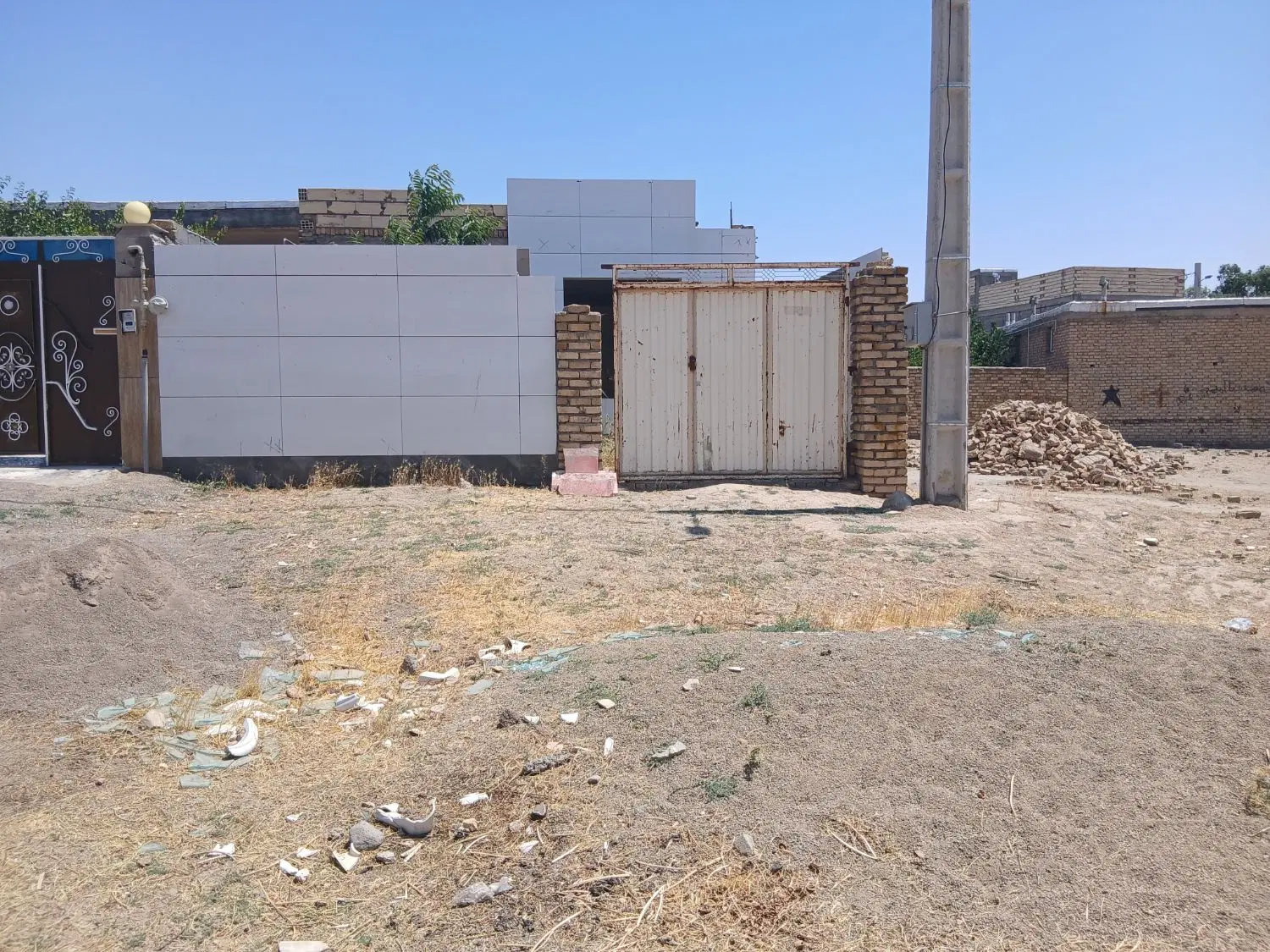 ساختمان نیمه کاره