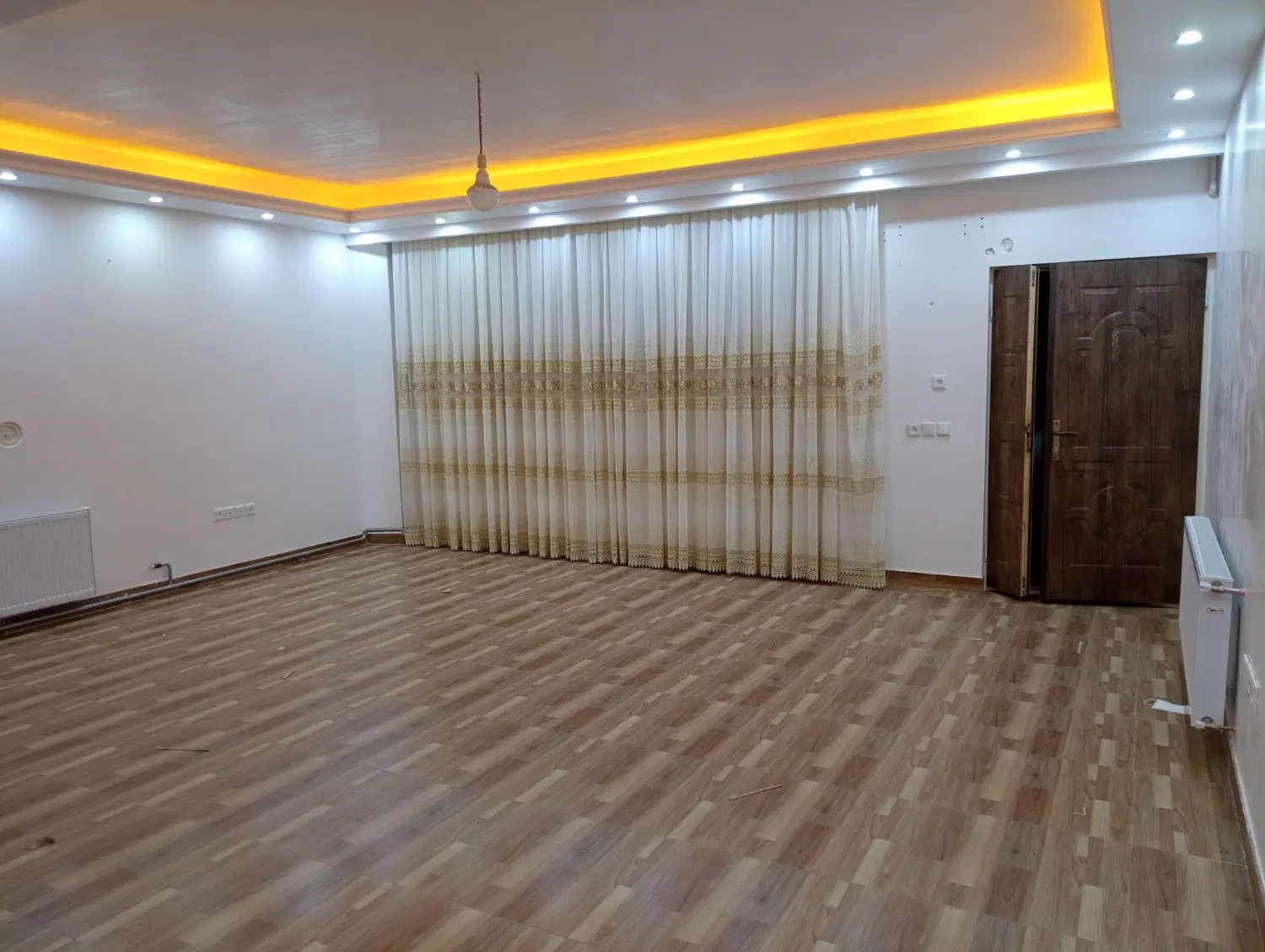اجاره ساختمان 120متر حیاط دار جنب مجتمع فرهنگی