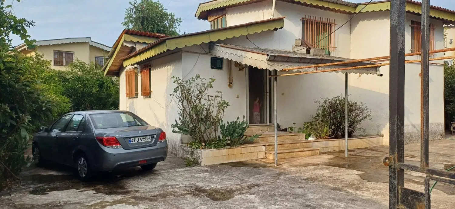 ویلای ۵۵۰ متری نزدیک دریای زیبا کنار سنددار