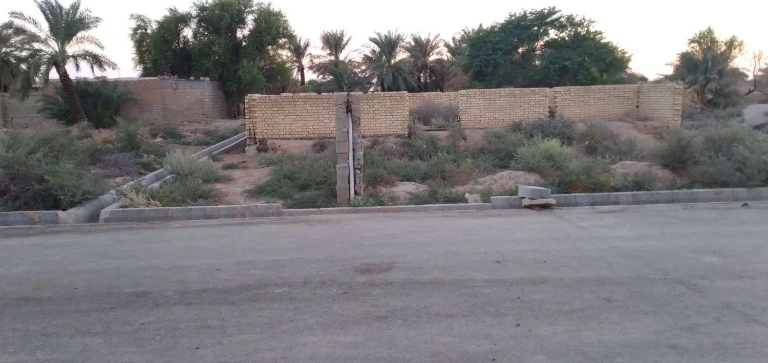 زمین فروشی