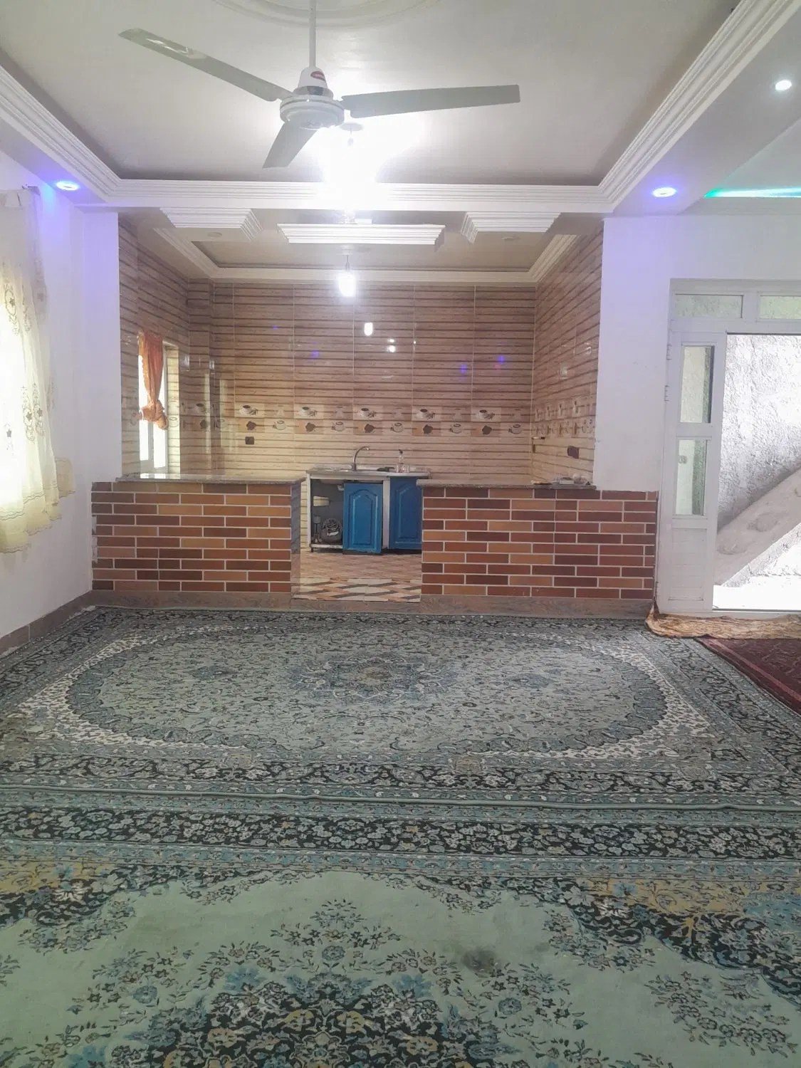 فروش یک واحد خانه