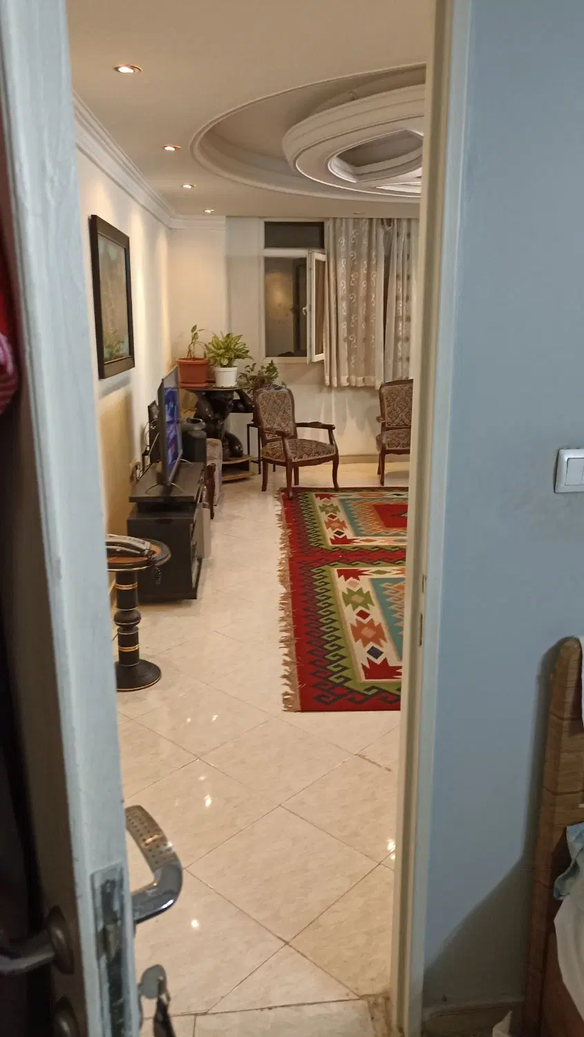 فروش یک واحد آپارتمان