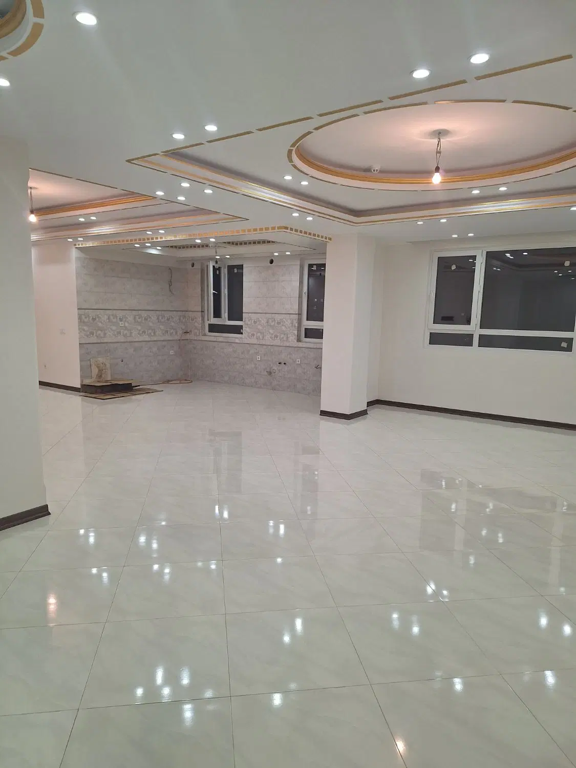 واحد 145 متری 3 خوابه نوساز فول